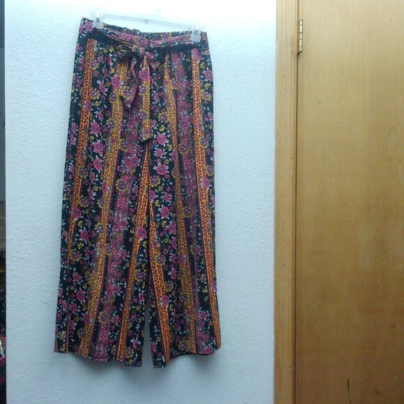 Kristin  Nicole Colorful Floral Harem Style Pants Size: L - Picture 9 of 13